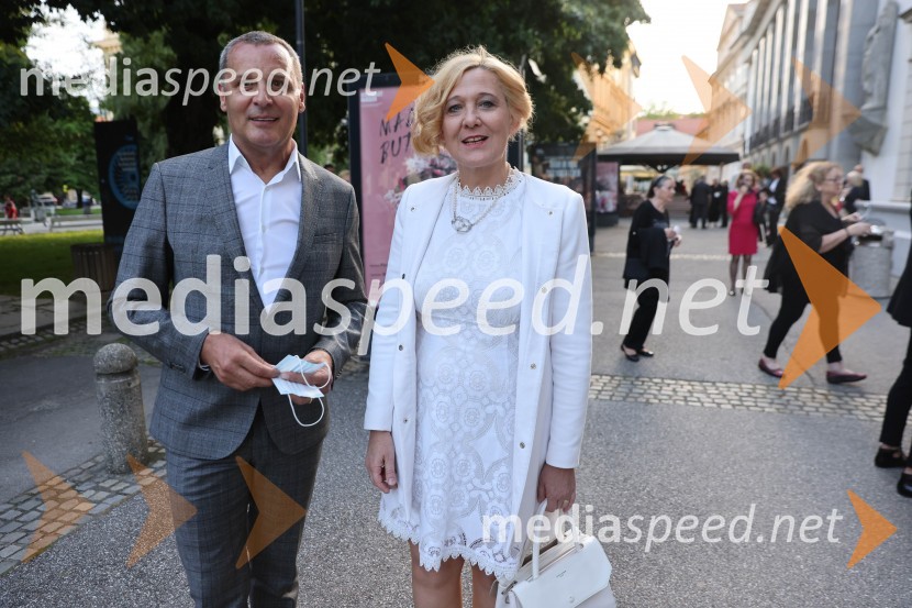  Danilo Rošker, direktor SNG Maribor;  Ignacija  Fridl Jarc, državna sekretarka na Ministrstvu za kulturo RSMadama Butterfly, premiera opere, Slovensko Narodno Gledališče Maribor