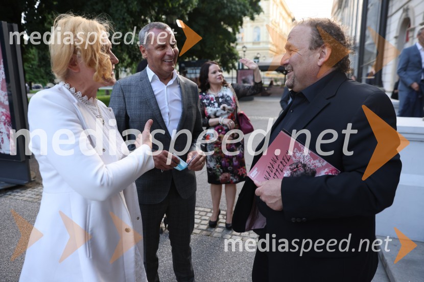  Ignacija  Fridl Jarc, državna sekretarka na Ministrstvu za kulturo RS;  Danilo Rošker, direktor SNG Maribor; ddr. Natalia Kaloh VId, podpredsednica upravnega odbora UM;  Darko Brlek, direktor in umetniški vodja, Festival LjubljanaMadama Butterfly, premiera opere, Slovensko Narodno Gledališče Maribor