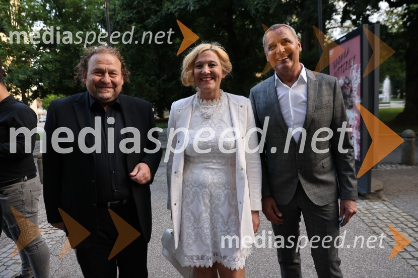  Darko  Brlek, direktor in umetniški vodja, Festival Ljubljana;  Ignacija  Fridl Jarc, državna sekretarka na Ministrstvu za kulturo RS;  Danilo Rošker, direktor SNG MariborMadama Butterfly, premiera opere, Slovensko Narodno Gledališče Maribor