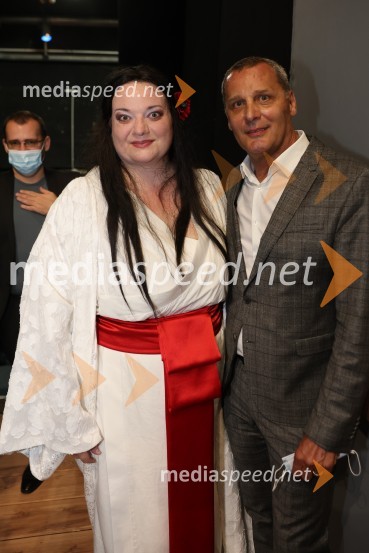  Rebeka Lokar, operna pevka;  Danilo Rošker, direktor SNG MariborMadama Butterfly, premiera opere, Slovensko Narodno Gledališče Maribor