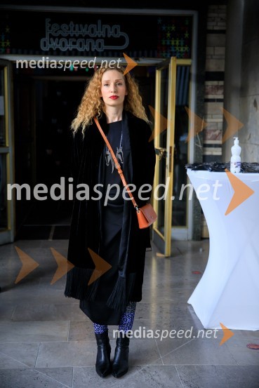 Patricia Pangeršič je Femme fatal 2021