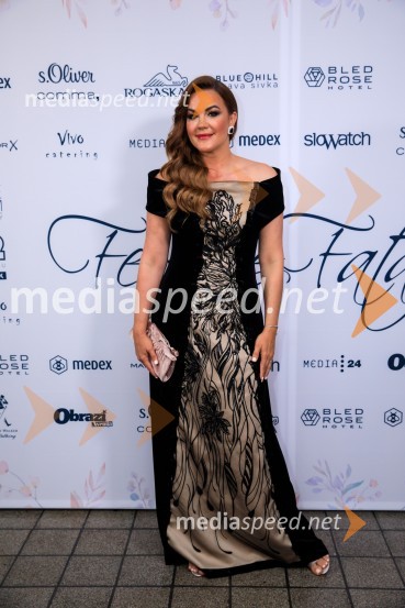  Rebeka Dremelj, pevkaPatricia Pangeršič je Femme fatal 2021