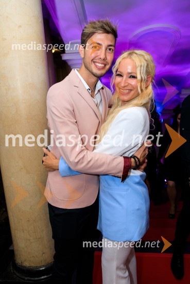  ... ;  Alja Omladič - Alya, pevkaPatricia Pangeršič je Femme fatal 2021