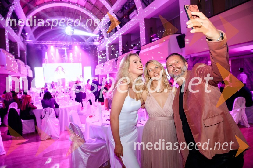 Patricia Pangeršič je Femme fatal 2021