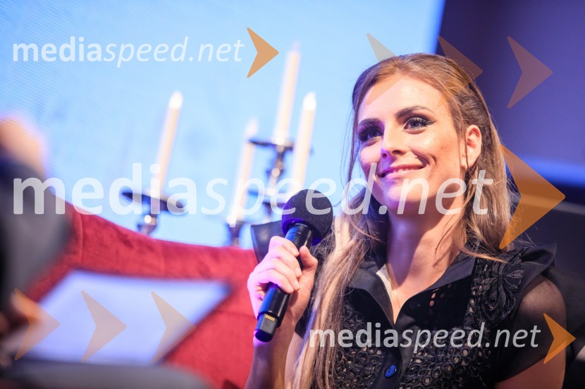  Adrijana DimecPatricia Pangeršič je Femme fatal 2021