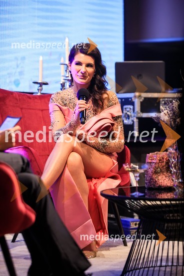  Nataša Godler, NatashaSPAce MediestheticPatricia Pangeršič je Femme fatal 2021