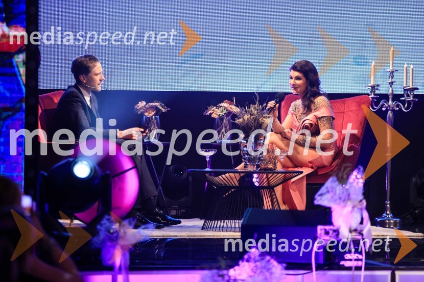  Klemen Slakonja, igralec, komik in TV voditelj;  Nataša Godler, NatashaSPAce MediestheticPatricia Pangeršič je Femme fatal 2021