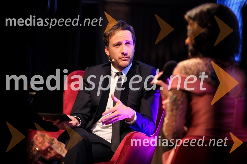  Klemen Slakonja, igralec, komik in TV voditelj;  Nataša Godler, NatashaSPAce MediestheticPatricia Pangeršič je Femme fatal 2021