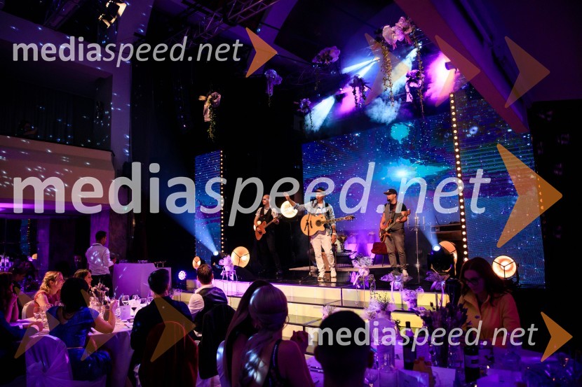 FlirrtPatricia Pangeršič je Femme fatal 2021