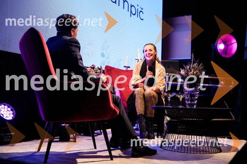  Klemen Slakonja, igralec, komik in TV voditelj;  Anamarija Lampič, smučarska tekačica, SlovenijaPatricia Pangeršič je Femme fatal 2021