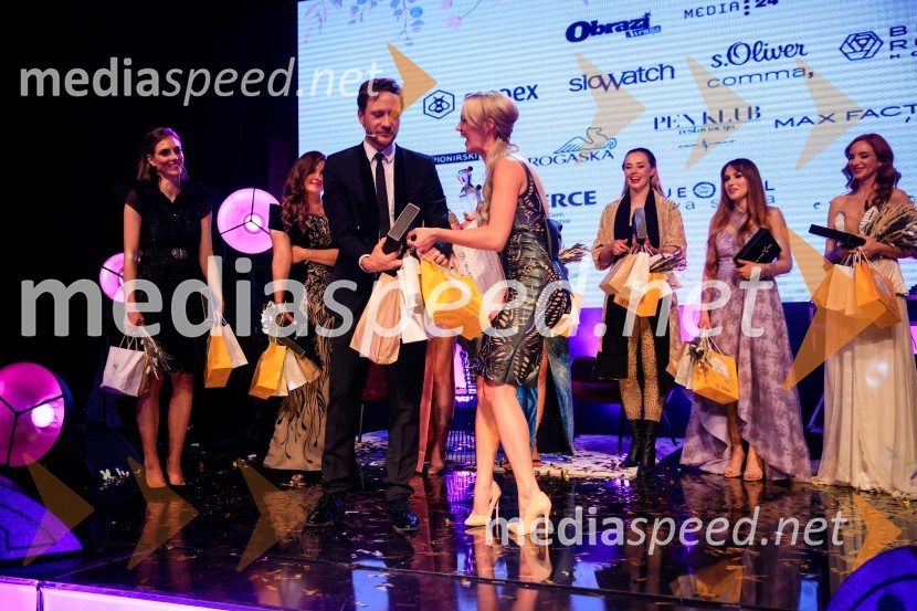  Adrijana Dimec;  Rebeka Dremelj, pevka;  Klemen Slakonja, igralec, komik in TV voditelj;  Patricia Pangeršič;  Anamarija Lampič, smučarska tekačica, Slovenija;  Maja Martina Merljak, igralka;  Mojca Mavec, voditeljicaPatricia Pangeršič je Femme fatal 2021