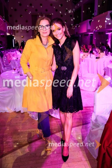  ... ;  Adrijana DimecPatricia Pangeršič je Femme fatal 2021