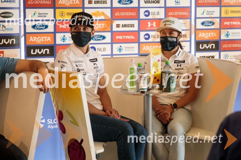 Srečanje s članicami smučarske reprezentance v tehničnih disciplinah