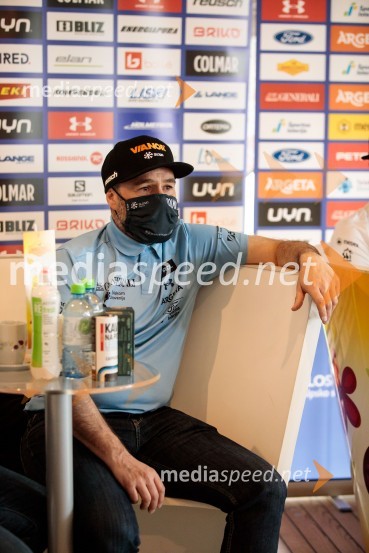 Srečanje s članicami smučarske reprezentance v tehničnih disciplinah