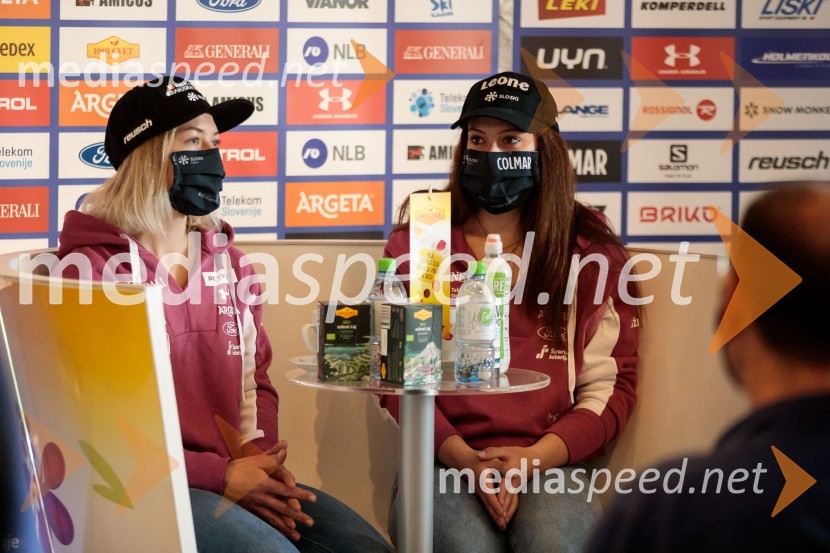 Srečanje s članicami smučarske reprezentance v tehničnih disciplinah