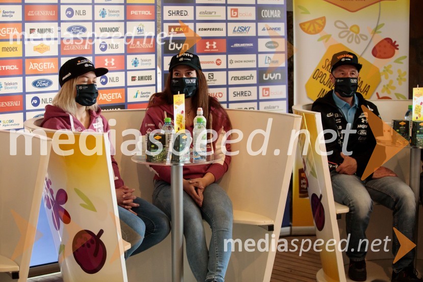 Srečanje s članicami smučarske reprezentance v tehničnih disciplinah