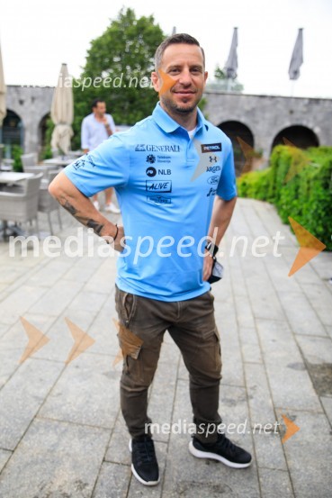 Srečanje s članicami smučarske reprezentance v tehničnih disciplinah