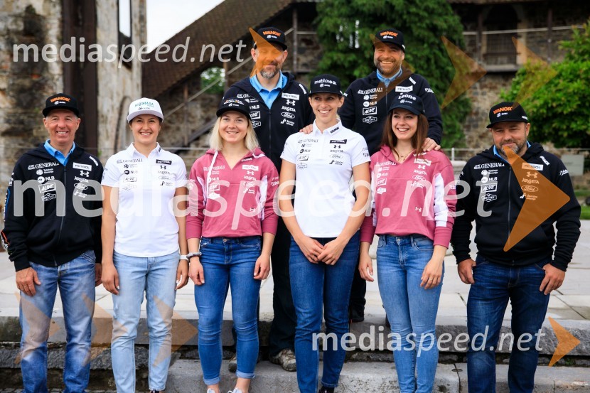 Srečanje s članicami smučarske reprezentance v tehničnih disciplinah