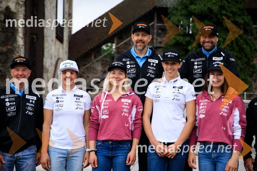 Srečanje s članicami smučarske reprezentance v tehničnih disciplinah