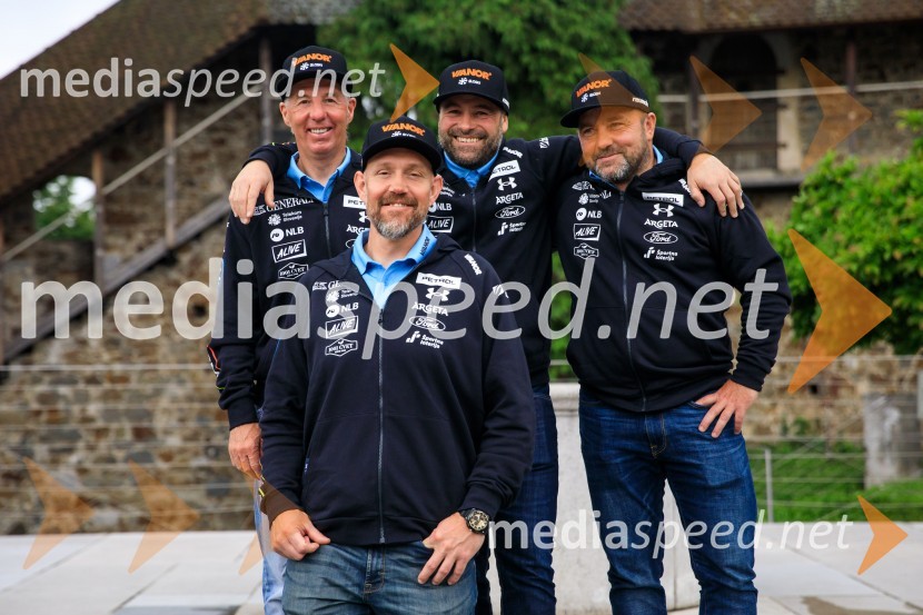 Srečanje s članicami smučarske reprezentance v tehničnih disciplinah