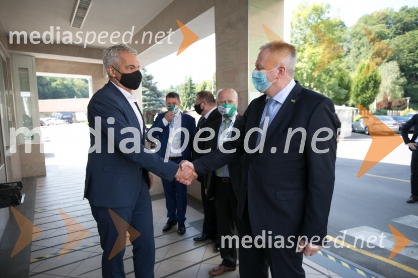  Aleksander Saša Arsenovič, župan, Mestna občina Maribor;  Zdravko Počivalšek, minister za gospodarski razvoj in tehnologijoZagon nove linije, Paloma