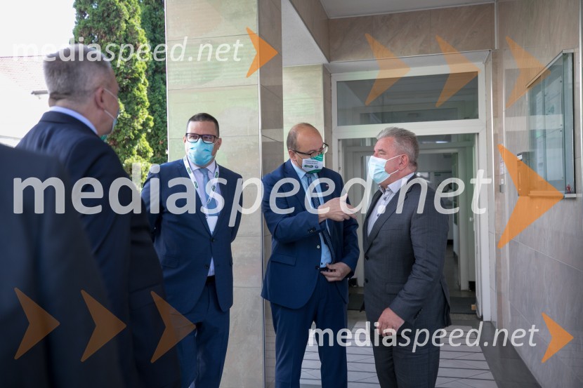  Zdravko Počivalšek, minister za gospodarski razvoj in tehnologijo;  ... ;  ... ; mag. Andrej Vizjak, minister za okolje in prostorZagon nove linije, Paloma