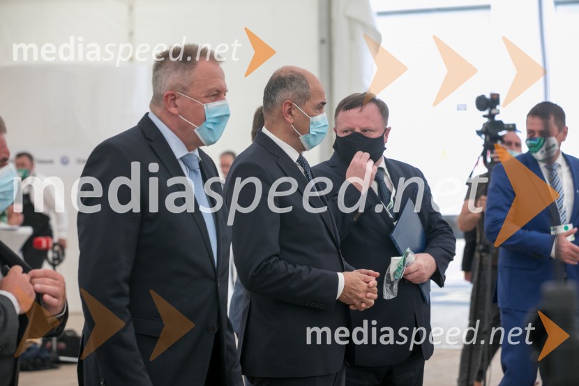  Zdravko Počivalšek, minister za gospodarski razvoj in tehnologijo;  Janez Janša, predsednik vlade RS;  ... Zagon nove linije, Paloma