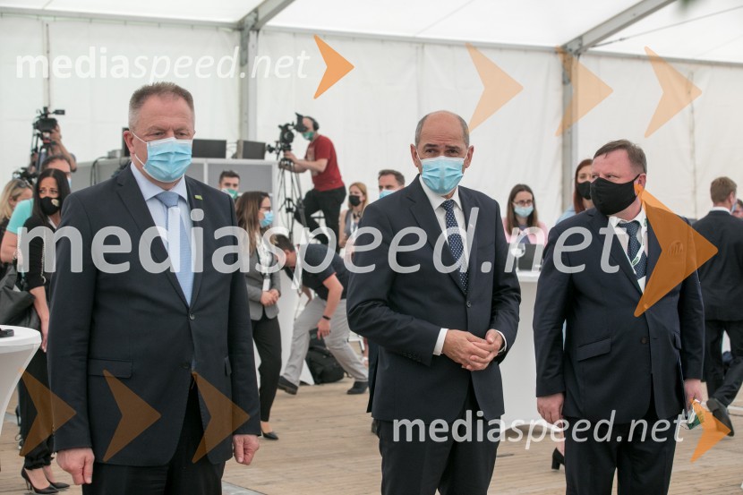  Zdravko Počivalšek, minister za gospodarski razvoj in tehnologijo;  Janez Janša, predsednik vlade RS;  ... Zagon nove linije, Paloma