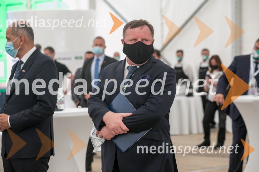  Janez Janša, predsednik vlade RS;  ... Zagon nove linije, Paloma