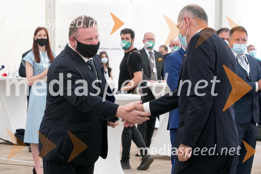  ... ;  Janez Janša, predsednik vlade RSZagon nove linije, Paloma