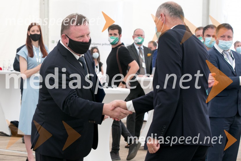  ... ;  Janez Janša, predsednik vlade RSZagon nove linije, Paloma