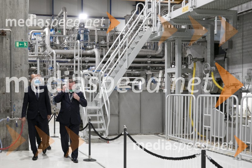  Janez Janša, predsednik vlade RS;  ... Zagon nove linije, Paloma