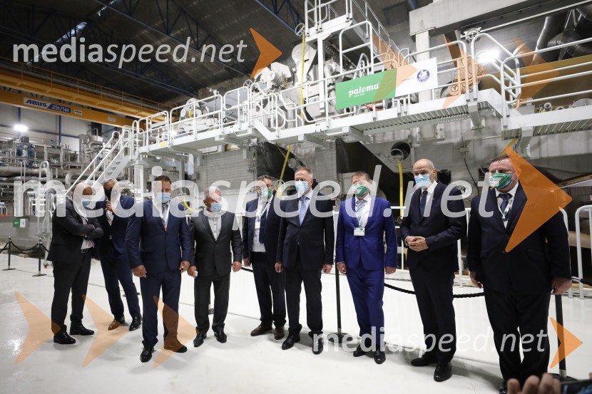  ... ;  Aleksander Saša Arsenovič, župan, Mestna občina Maribor;  ... ; mag. Andrej Vizjak, minister za okolje in prostor;  ... ;  Zdravko Počivalšek, minister za gospodarski razvoj in tehnologijo;  ... ;  Janez Janša, predsednik vlade RS;  ... Zagon nove linije, Paloma