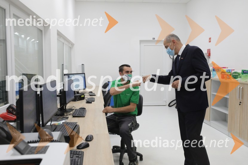  ... ;  Janez Janša, predsednik vlade RSZagon nove linije, Paloma