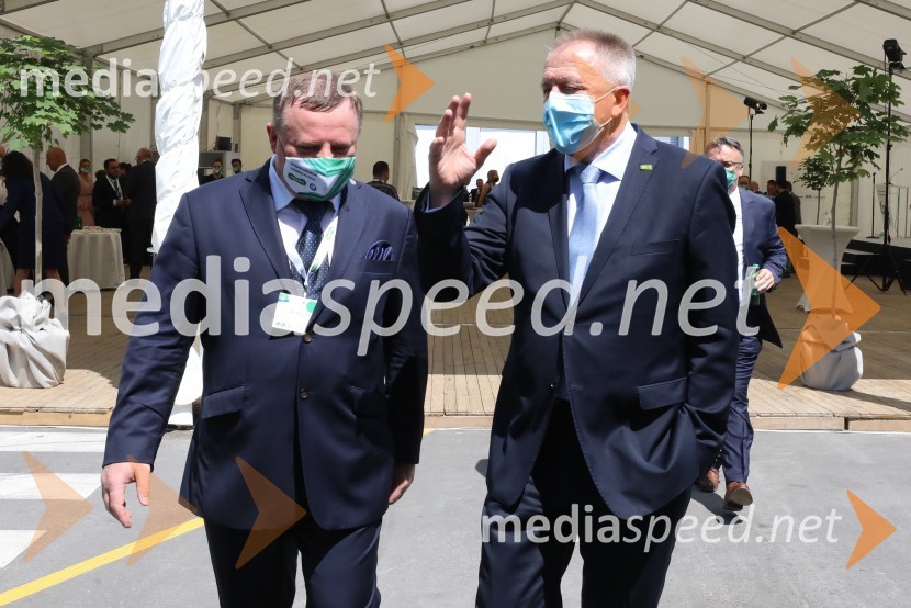  ... ;  Zdravko Počivalšek, minister za gospodarski razvoj in tehnologijoZagon nove linije, Paloma