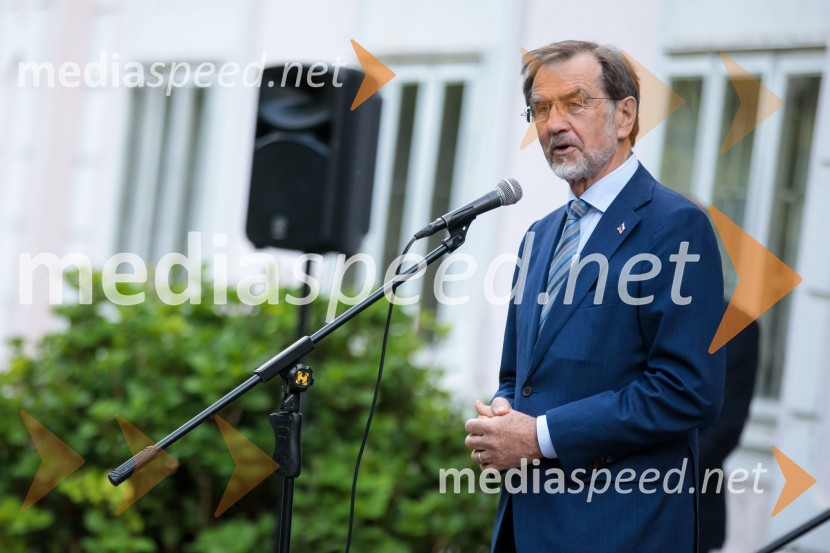  Lojze Peterle, slovenski politikRepublika Slovenija 30 let