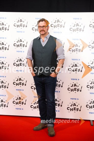  Jurij  Zrnec, igralecJa, chef!, predpremiera nove slovenske serije