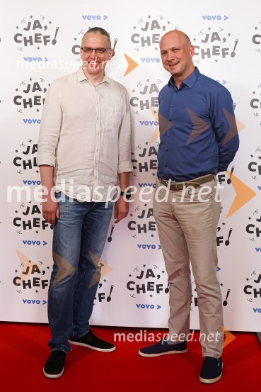  Marko  Naberšnik, režiser in scenarist;  Igor Gajič, montažer in scenaristJa, chef!, predpremiera nove slovenske serije