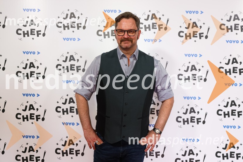  Jurij  Zrnec, igralecJa, chef!, predpremiera nove slovenske serije