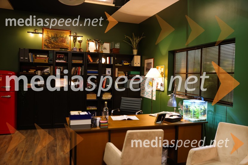 Ja, chef!, predpremiera nove slovenske serije