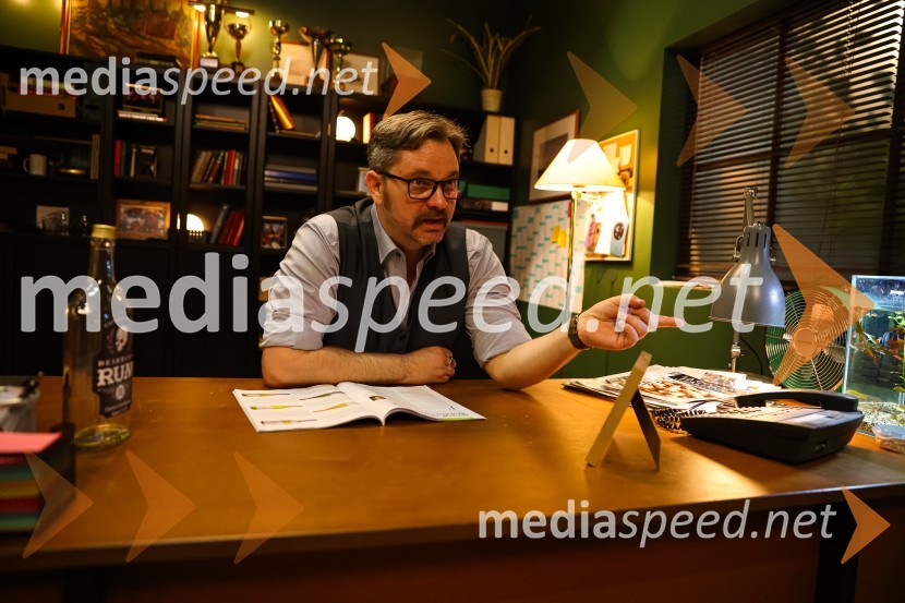  Jurij  Zrnec, igralecJa, chef!, predpremiera nove slovenske serije