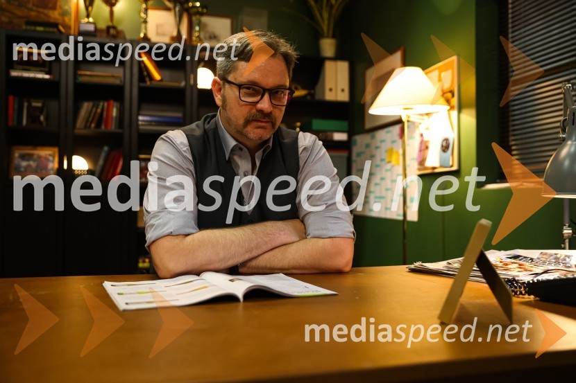  Jurij  Zrnec, igralecJa, chef!, predpremiera nove slovenske serije