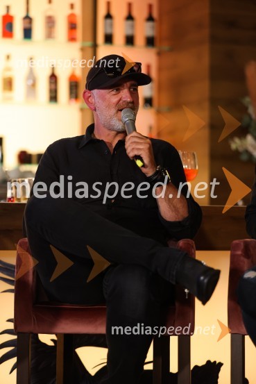  Matjaž  Stražišar, producent Ja, chef!, predpremiera nove slovenske serije