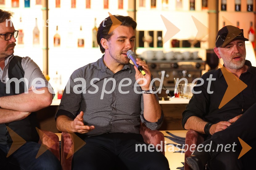  Aleš Vovk - Raay, glasbenik, duo Maraaya;  Matjaž  Stražišar, producent Ja, chef!, predpremiera nove slovenske serije