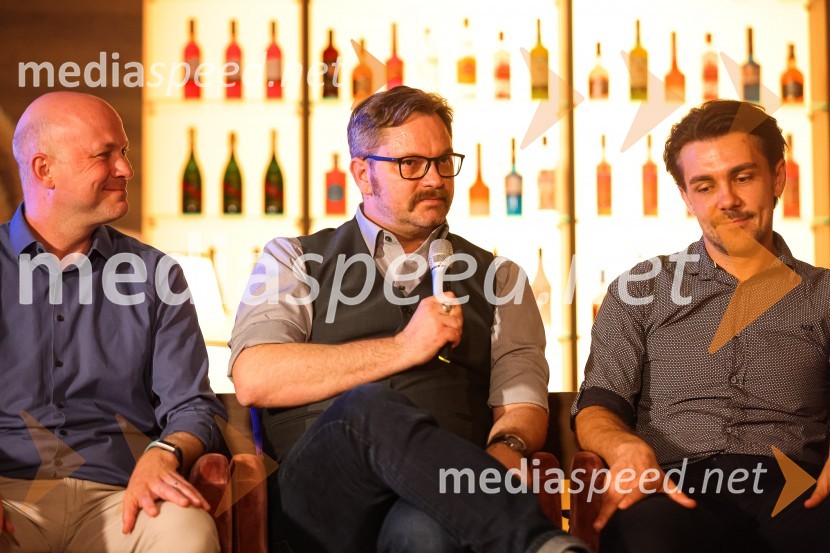  Igor Gajič, montažer in scenarist;  Jurij  Zrnec, igralec;  Aleš Vovk - Raay, glasbenik, duo MaraayaJa, chef!, predpremiera nove slovenske serije