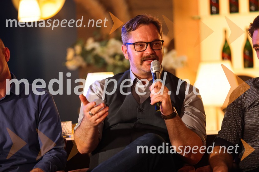  Jurij  Zrnec, igralecJa, chef!, predpremiera nove slovenske serije