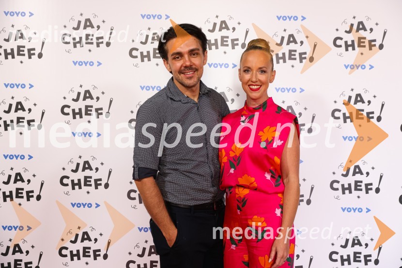  Aleš Vovk - Raay, glasbenik, duo Maraaya;  Ota Širca Roš, voditeljicaJa, chef!, predpremiera nove slovenske serije