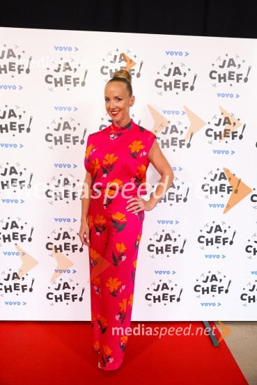  Ota Širca Roš, voditeljicaJa, chef!, predpremiera nove slovenske serije
