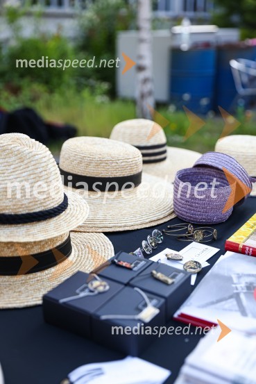 Slamnik, premiera komedije