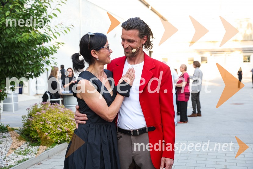  ... ;  Tomo Tomšič, igralecSlamnik, premiera komedije